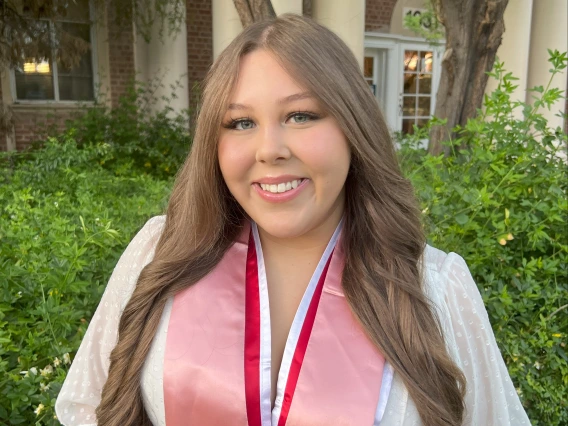 Head and shoulders shot of Hannah Juarez